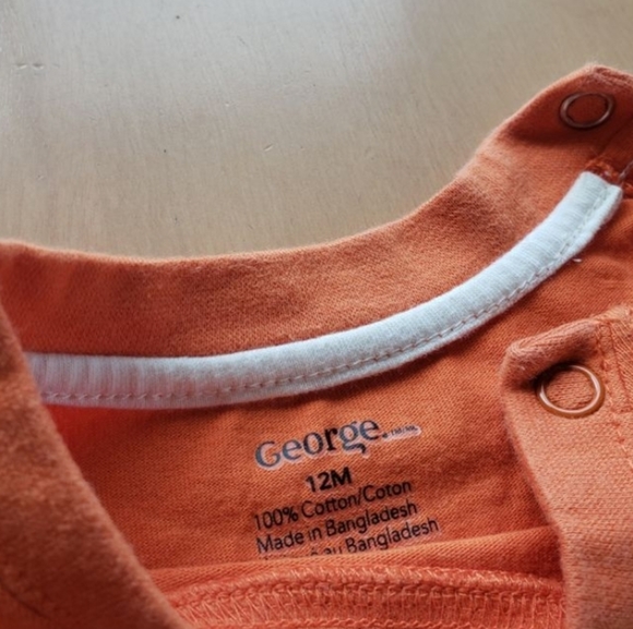 Sweater - Picture 2 of 5